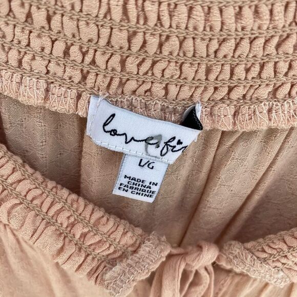 Love, Fire Size L Off Shoulder Bell Sleeve Floral Blush Top - Picture 8 of 8